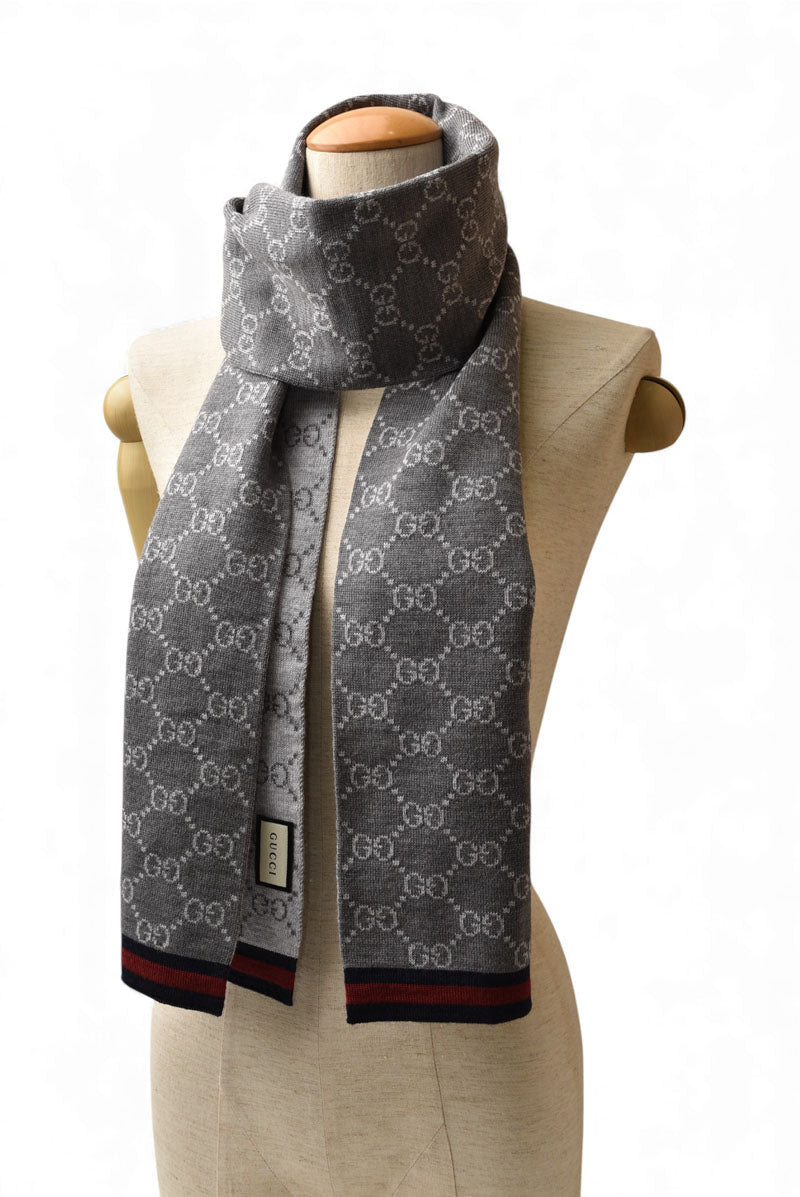 グッチ マフラー GUCCI ウインタースカーフ ウール100% GG柄/ライトグレー 325806 3G206 1263【中古】