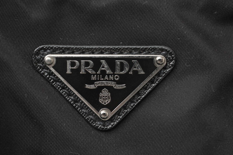 プラダ ショルダーバッグ PRADA ボストンバッグ/旅行カバン トラベル 2VC796 ブラック メンズ/レディース【中古】