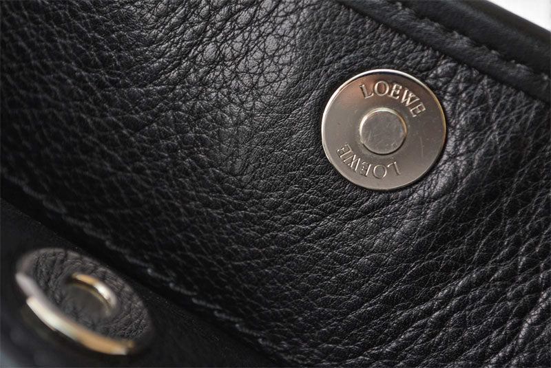 ロエベ ショルダーバッグ ヴィンテージ LOEWE アナグラム A4対応 バッグ レザーブラック【中古】
