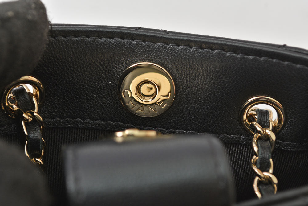 シャネル チェーンショルダーバッグ CHANEL ポシェット マトラッセ ラムスキン ブラック ゴールド金具【中古】