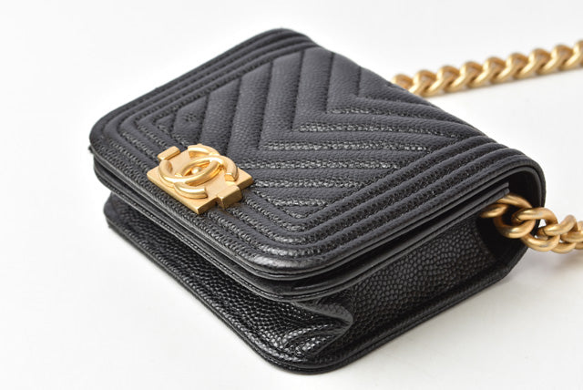 シャネル ベルトバッグ/コインケース/チェーンポーチ CHANEL ボーイシャネル ブラック/ゴールド金具 AP2709 B07913 94305