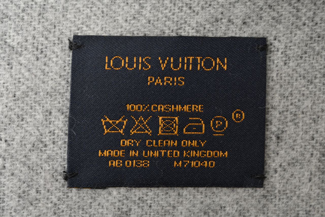 ルイヴィトン マフラー/ウインタースカーフ/ストール LOUIS VUITTON　エシャルプ レイキャビック カシミヤ M71040 ブラック/グレーフリンジ 【中古】