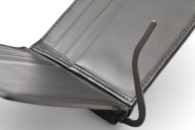 ボッテガヴェネタ 財布/マネークリップ BOTTEGA VENETA 折財布/札入れ カーフ 123180 ブラック