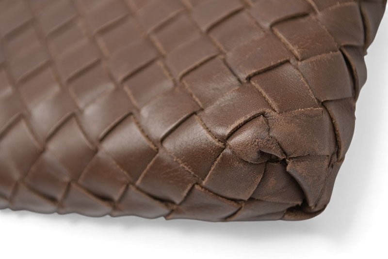 ボッテガヴェネタ ショルダーバッグ/メッセンジャーバッグ BOTTEGA VENETA クロスボディ イントレチャートVN ライトブラウン 172726【中古】