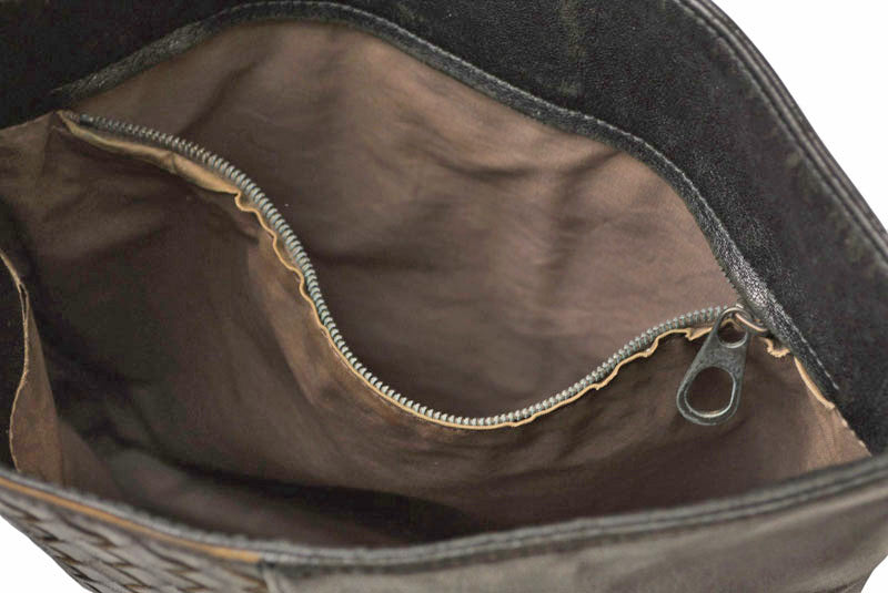 ボッテガヴェネタ ショルダーバッグ/メッセンジャーバッグ BOTTEGA VENETA クロスボディ イントレチャートVN ブラック/グレー 【中古】