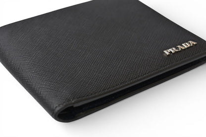 プラダ 財布 二つ折り アウトレット メンズ PRADA 折財布 SAFFIANO/レザー ブラック/ダークネイビー 2M0738【中古】