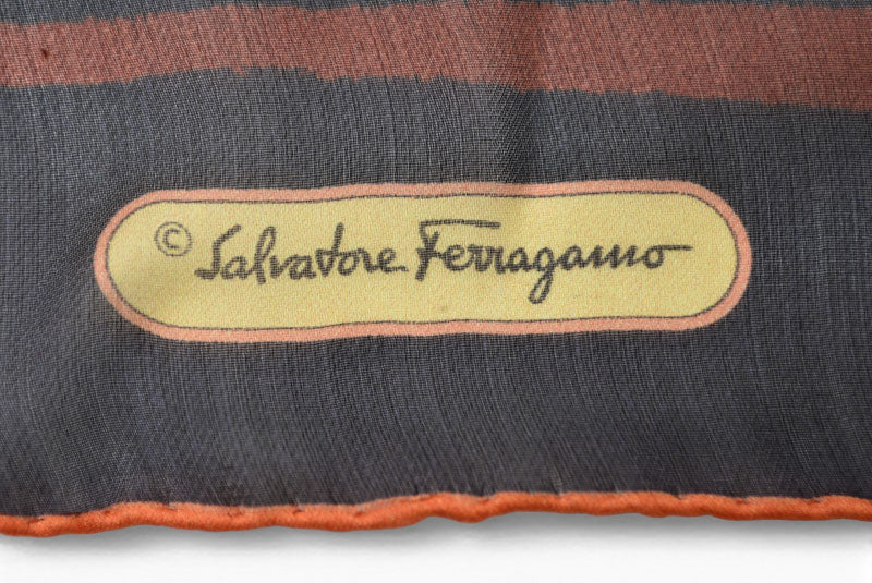 サルヴァトーレフェラガモ スカーフ/ストール 未使用 Salvatore Ferragamo スカーフ フラワー/バタフライ マリン/マルチ【中古】