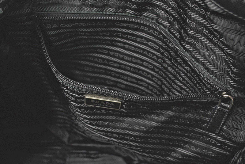 プラダ ショルダーバッグ PRADA ボストンバッグ/旅行カバン トラベル 2VC796 ブラック メンズ/レディース【中古】