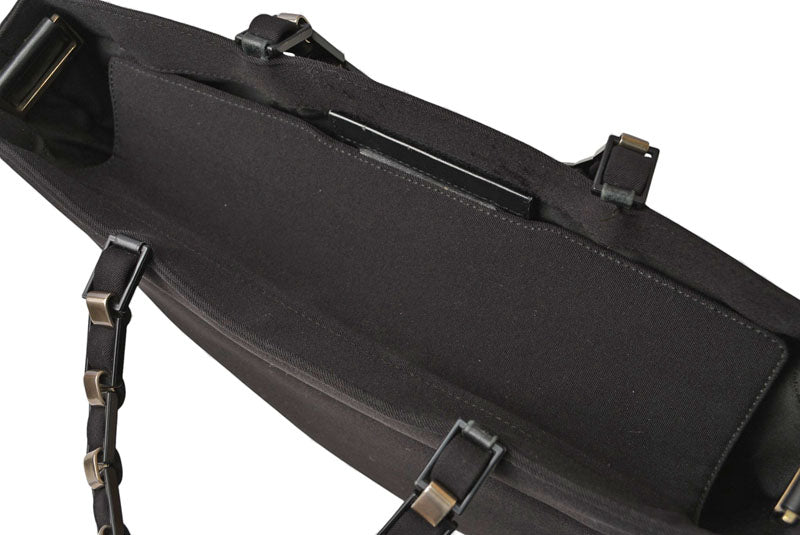 フェラガモ トートバッグ/ショルダーバッグ Salvatore Ferragamo ヴァラチェーン ブラック AU-21 0186【中古】