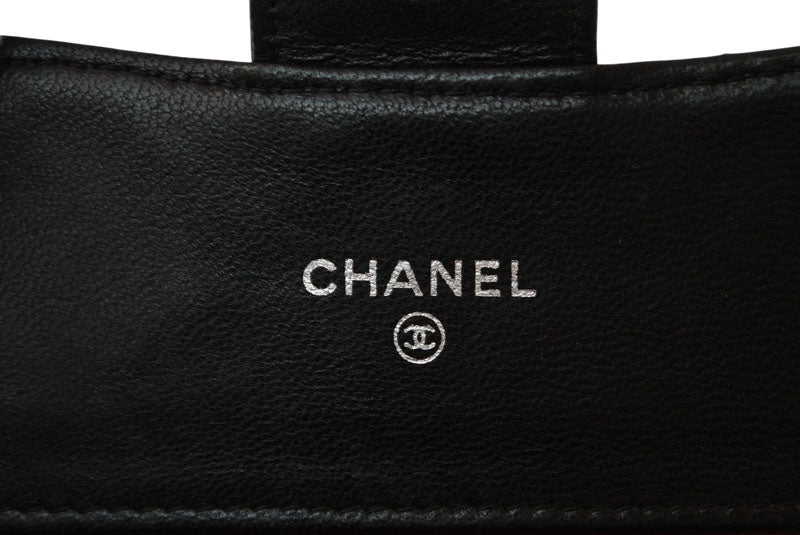 シャネル 財布 CHANEL 三つ折り財布 マトラッセ ラムスキン ブラック/シルバー金具【中古】