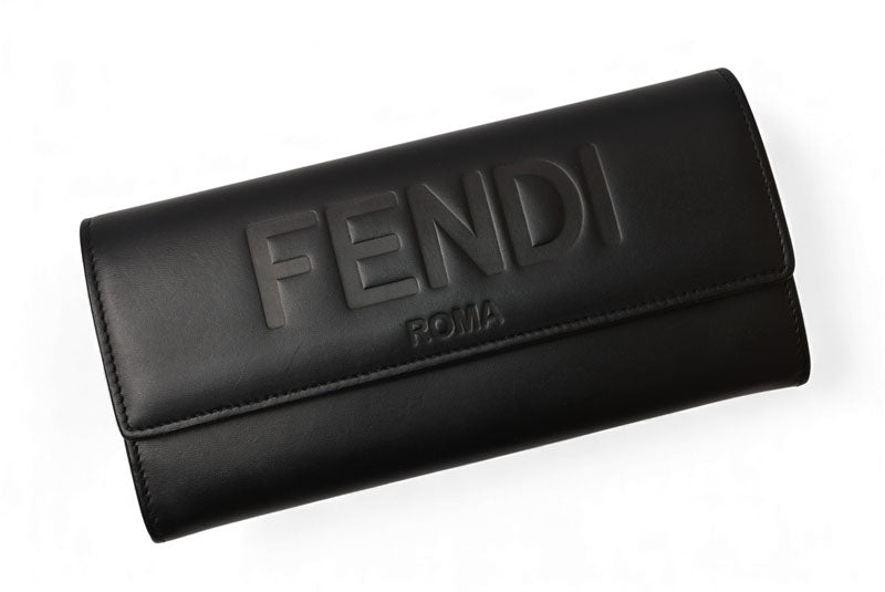 フェンディ 財布 FENDI 二つ折/長財布 レザー レディース/メンズ ロゴエンボス ブラック 8M0251【中古】