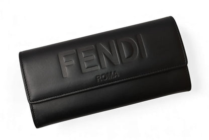 フェンディ 財布 FENDI 二つ折/長財布 レザー レディース/メンズ ロゴエンボス ブラック 8M0251【中古】