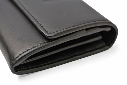 フェンディ 財布 FENDI 二つ折/長財布 レザー レディース/メンズ ロゴエンボス ブラック 8M0251【中古】