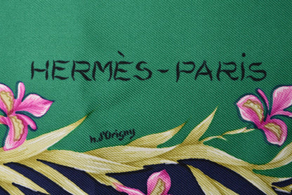 エルメス スカーフ HERMES カレ90 シルクツイル 花咲く馬 H.d'Origny/アンリ ドリニ― グリーン/ネイビー系【中古】