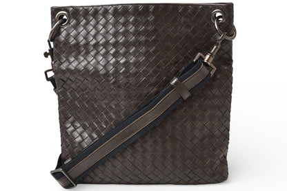 ボッテガヴェネタ ショルダーバッグ/メッセンジャーバッグ BOTTEGA VENETA クロスボディ イントレチャートVN ダークブラウン 172726【中古】