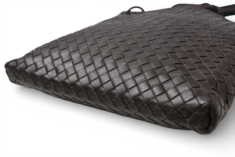 ボッテガヴェネタ ショルダーバッグ/メッセンジャーバッグ BOTTEGA VENETA クロスボディ イントレチャートVN ダークブラウン 172726【中古】