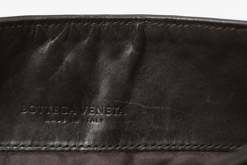 ボッテガヴェネタ ショルダーバッグ/メッセンジャーバッグ BOTTEGA VENETA クロスボディ イントレチャートVN ダークブラウン 172726【中古】