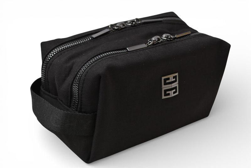 ジバンシー/ジバンシィ ポーチ/トラベルポーチ GIVENCHY 小物入れ ブラック メンズ/レディース【中古】