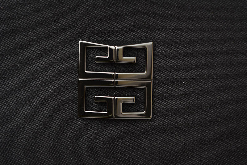 ジバンシー/ジバンシィ ポーチ/トラベルポーチ GIVENCHY 小物入れ ブラック メンズ/レディース【中古】