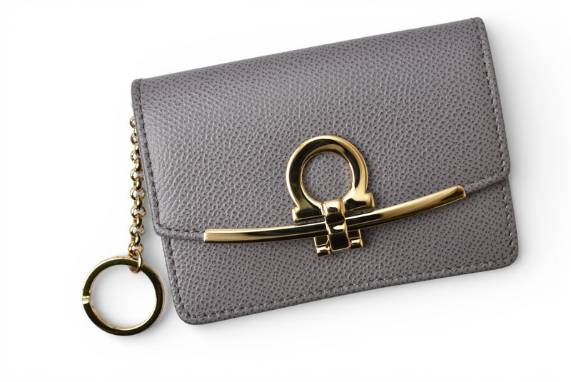 サルヴァトーレフェラガモ カードケース/コインケース Salvatore Ferragamo キーチェーン付 レザー グレー【中古】