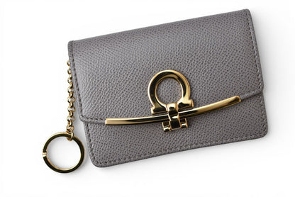 サルヴァトーレフェラガモ カードケース/コインケース Salvatore Ferragamo キーチェーン付 レザー グレー【中古】