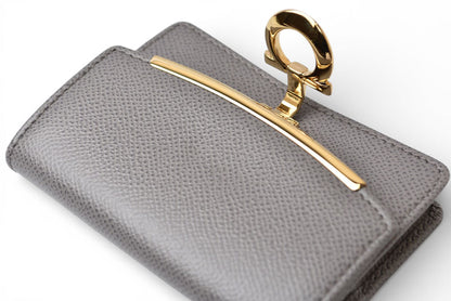 サルヴァトーレフェラガモ カードケース/コインケース Salvatore Ferragamo キーチェーン付 レザー グレー【中古】