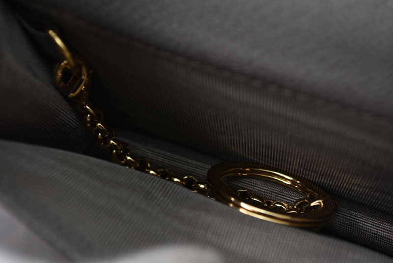 サルヴァトーレフェラガモ カードケース/コインケース Salvatore Ferragamo キーチェーン付 レザー グレー【中古】