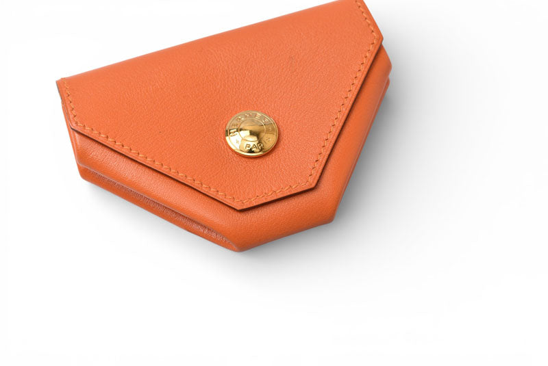 エルメス コインケース/小銭入れ HERMES ルヴァンキャトル レザー オレンジ系 □C刻印【中古】