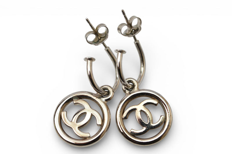 シャネル ピアス ヴィンテージ CHANEL アクセサリー CCマーク/ループ シルバー 98A A11269【中古】