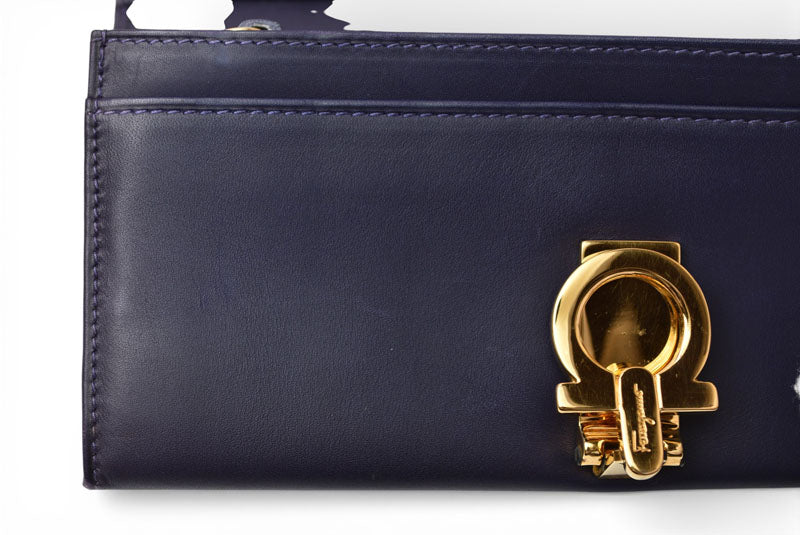 サルヴァトーレフェラガモ 財布 Salvatore Ferragamo 長財布 ガンチーニ/ロイヤルブルー【中古】
