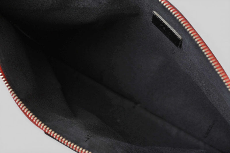 フェンディ クラッチバッグ/セカンドバッグ FENDI BUGS/バグズアイ モンスター フラットポーチ 7N0078 5WF レッド/ブラック【中古】