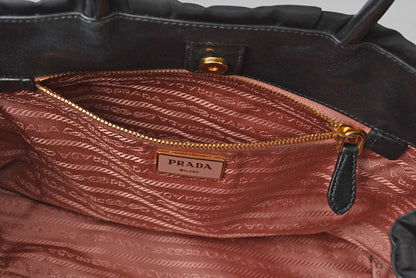 プラダ トートバッグ PRADA リボンモチーフ ナイロン ブラック/ピンク BN16010 レディース 【中古】