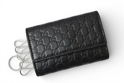 グッチ キーケース/キーホルダー GUCCI 6連 マイクログッチシマ 150402 BMJ1N 1000 ユニセックス ブラック【中古】