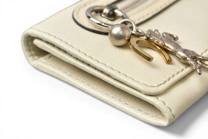 クロエ 財布/長財布 Chloe 財布 ヴィンテージ ケララ ホースチャーム オフホワイト 7AP301【中古】