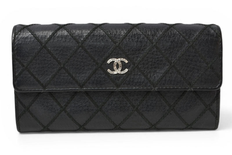 シャネル 財布 二つ折り CHANEL 長財布 ワイルドステッチ ブラック【中古】