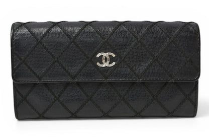 シャネル 財布 二つ折り CHANEL 長財布 ワイルドステッチ ブラック【中古】