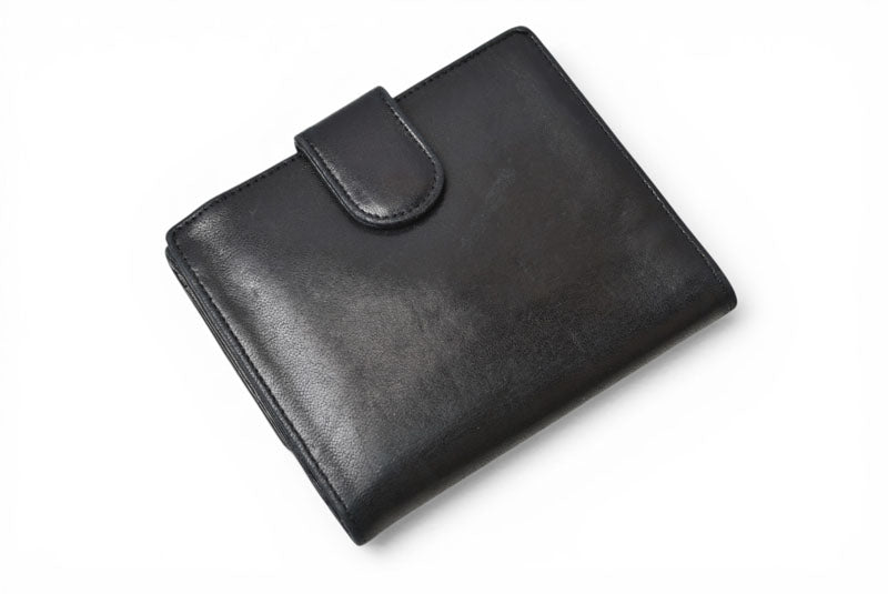 シャネル 財布/二つ折 CHANEL 折財布 ココマーク ブラック【中古】