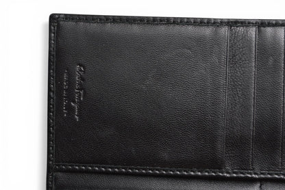 【中古】 サルヴァトーレ フェラガモ 長財布 Salvatore Ferragamo ガンチーニ 型押し レザー ブラック 黒 シルバーロゴ 二つ折り メンズ レディース ユニセックス 希少 レア