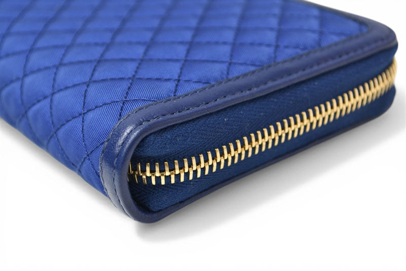 プラダ 未使用 財布 PRADA 長財布/ラウンドファスナー TESSUTO QUILTIN BLUETTE キルティング ブルー 1M0506【中古】