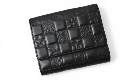 シャネル 財布/二つ折り CHANEL 折財布 ラムスキン アイコン ブラック【中古】