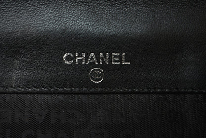 シャネル 財布/二つ折り CHANEL 折財布 ラムスキン アイコン ブラック【中古】