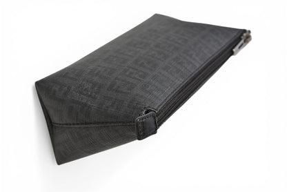 フェンディ コスメポーチ/トラベルポーチ FENDI ズッキーノ ブラック 7N0038 メンズ/レディース【中古】