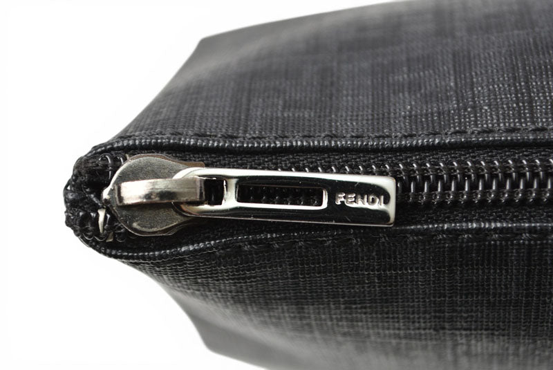 フェンディ コスメポーチ/トラベルポーチ FENDI ズッキーノ ブラック 7N0038 メンズ/レディース【中古】