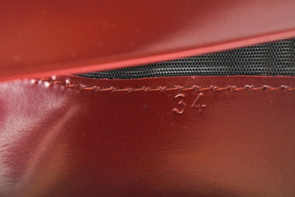 プラダ キーケース/キーホルダー PRADA 6連 レザー ボルドー ワインレッド ロゴ刻印 レディース メンズ 【中古】