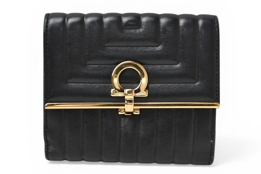 サルヴァトーレフェラガモ 財布/三つ折 Salvatore Ferragamo 折財布 ガンチーニ/ブラック JI-22 C292【中古】