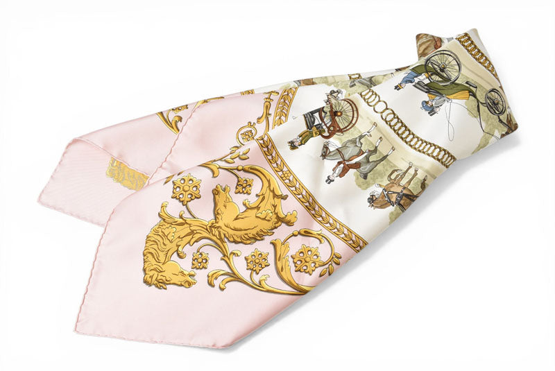 エルメス スカーフ カレ90 ロンシャンへの散歩 LA PROMENADE DE LONGCHAMPS シルク100％ ライトピンク ヴィンテージ レディース HERMES【中古】