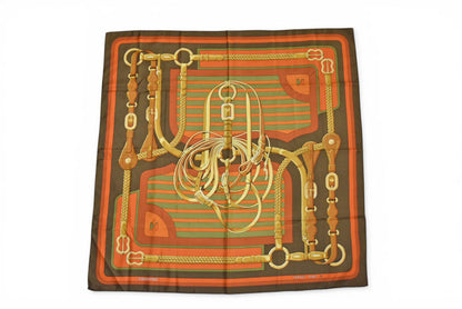 エルメス スカーフ カレ90 コーチング・フォーエバー HERMES シルク100％ オレンジ/カーキ【中古】