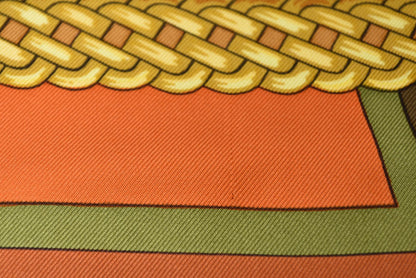 エルメス スカーフ カレ90 コーチング・フォーエバー HERMES シルク100％ オレンジ/カーキ【中古】