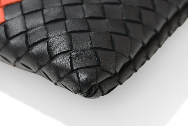 ボッテガヴェネタ クラッチバッグ/メンズポーチ BOTTEGA VENETA イントレチャート ナッパ ラムスキン ブラック/オレンジ【中古】