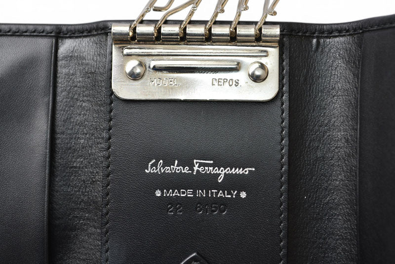 サルヴァトーレフェラガモ 未使用 キーケース/キーホルダー Salvatore Ferragamo レザー ブラック 22.8150【中古】